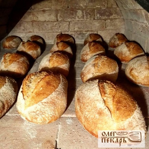 Хлеб пшеничный подовый, Олег Пекарь